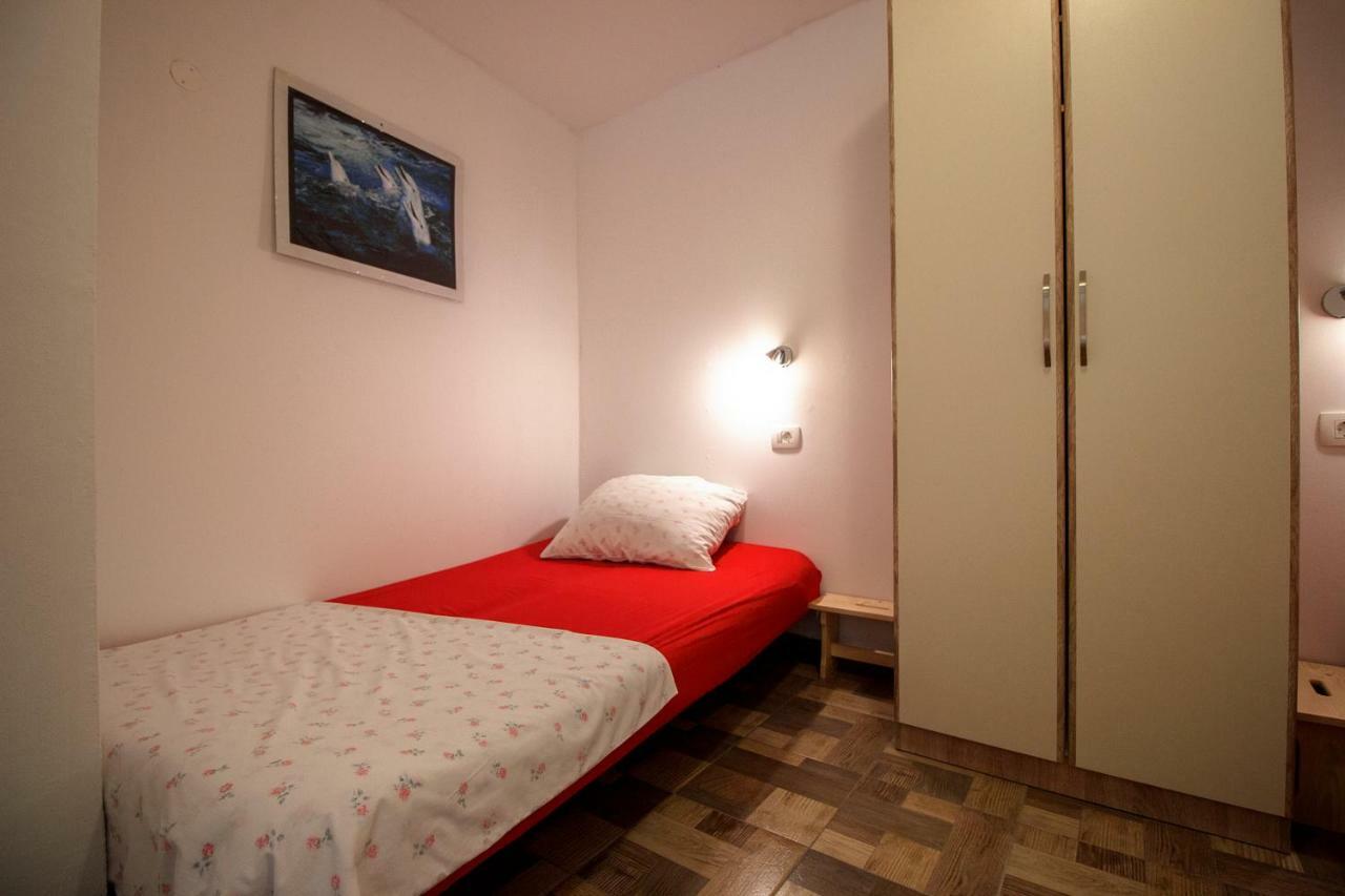 Mrkonjic Branko & Marija Apartmani Омиш Экстерьер фото