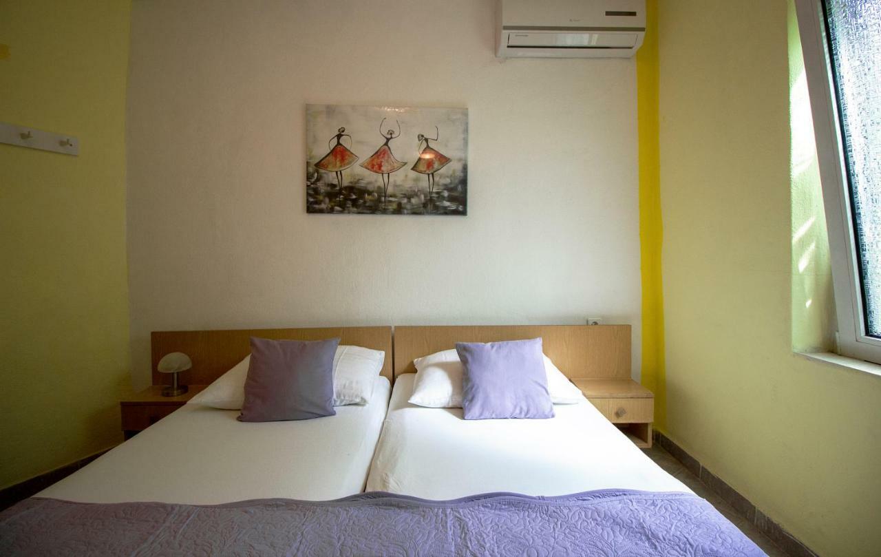 Mrkonjic Branko & Marija Apartmani Омиш Экстерьер фото