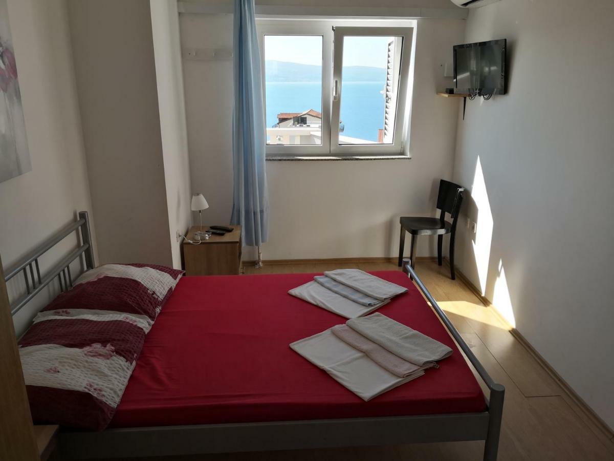 Mrkonjic Branko & Marija Apartmani Омиш Экстерьер фото