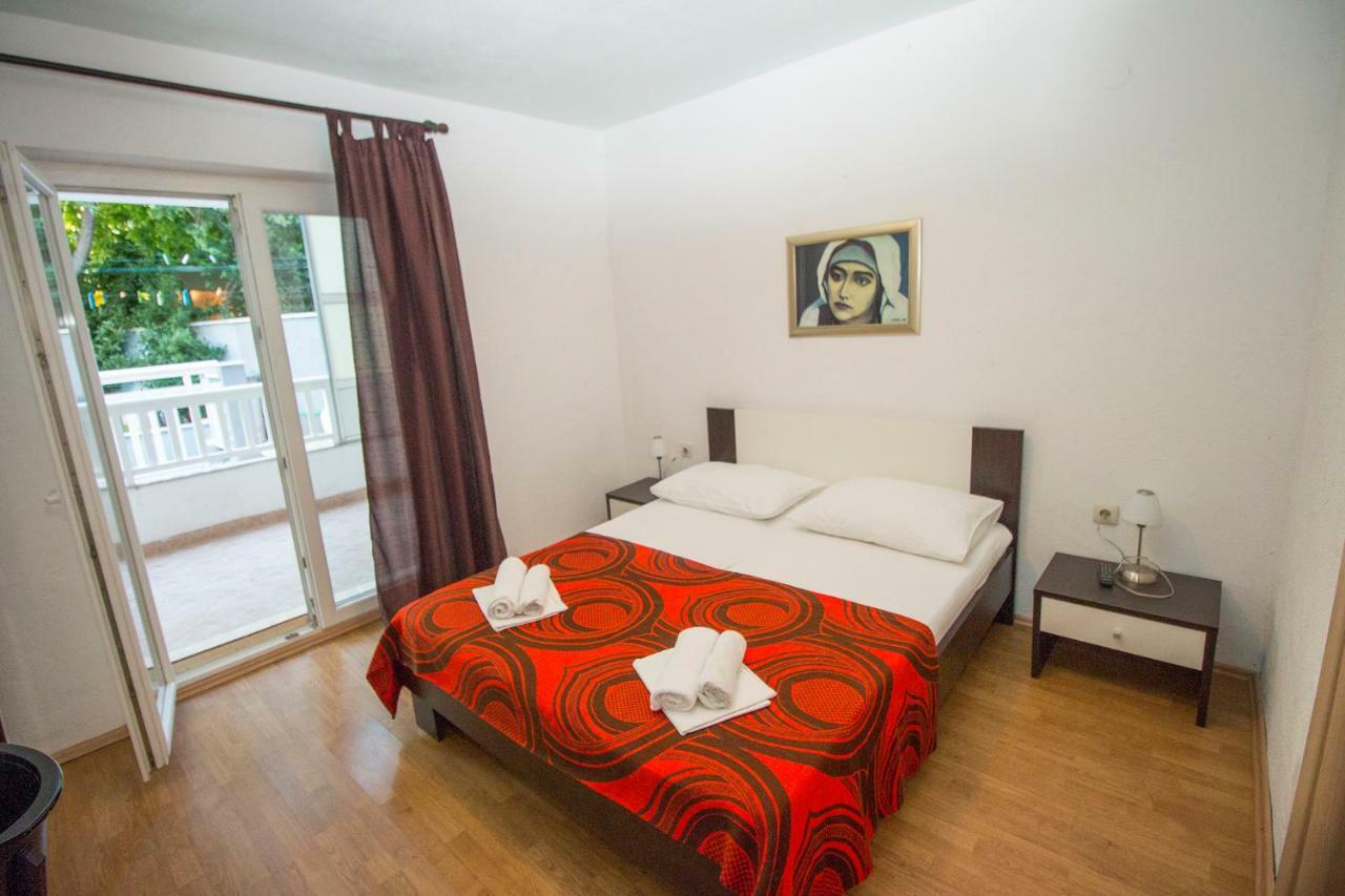 Mrkonjic Branko & Marija Apartmani Омиш Экстерьер фото
