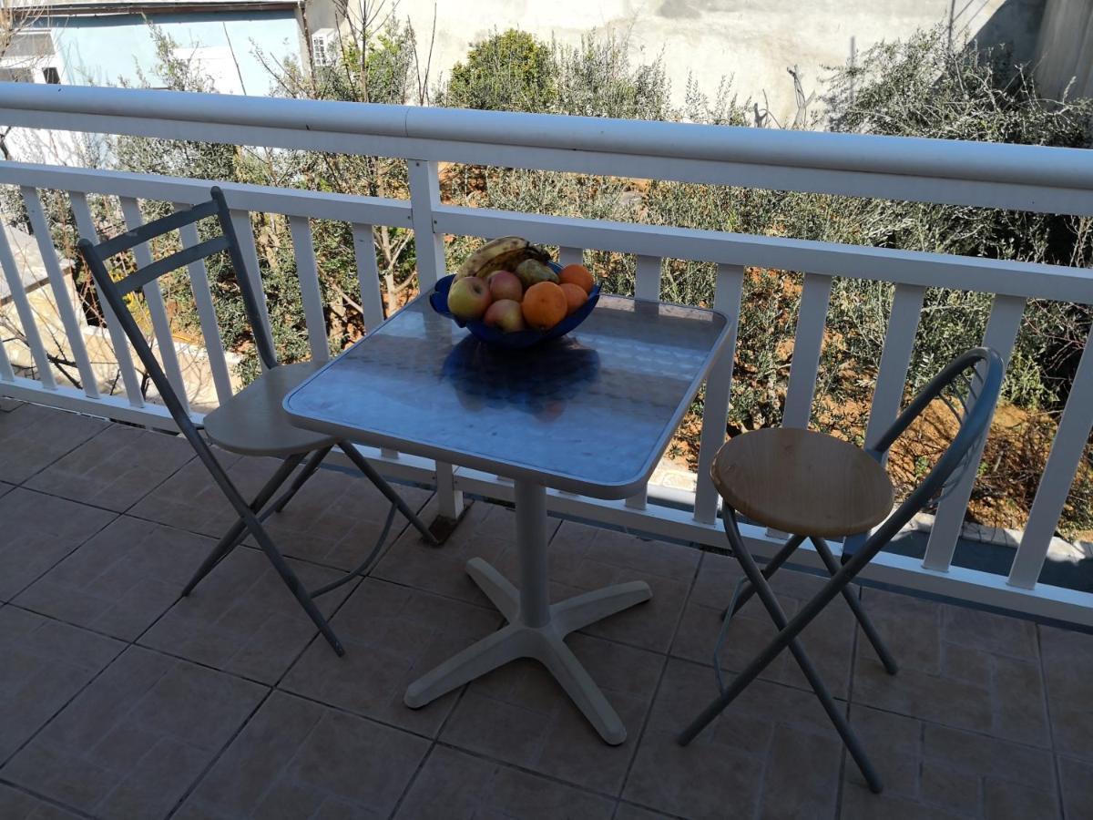 Mrkonjic Branko & Marija Apartmani Омиш Экстерьер фото